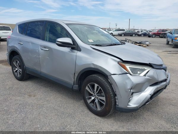 2018 TOYOTA RAV4 XLE — I1