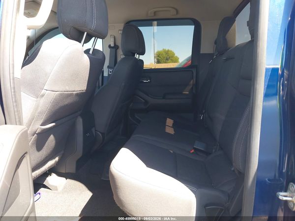 2022 NISSAN FRONTIER SV 4X2 — I8