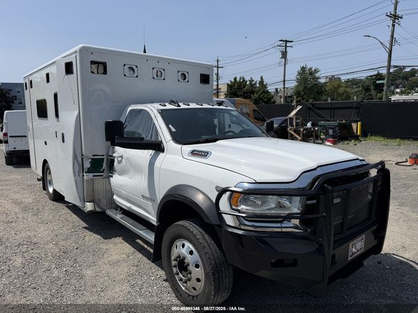 2022 RAM 4500 CHASSIS TRADESMAN/SLT