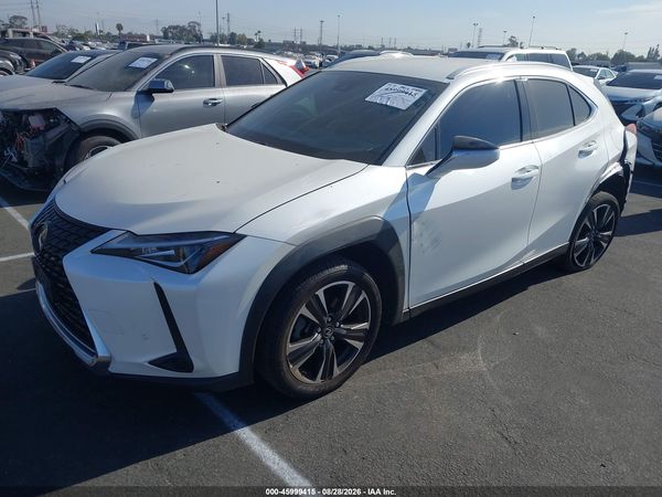 2021 LEXUS UX 200 — I2
