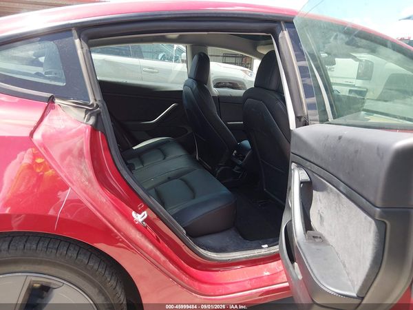 2022 TESLA MODEL 3 REAR-WHEEL DRIVE — I8