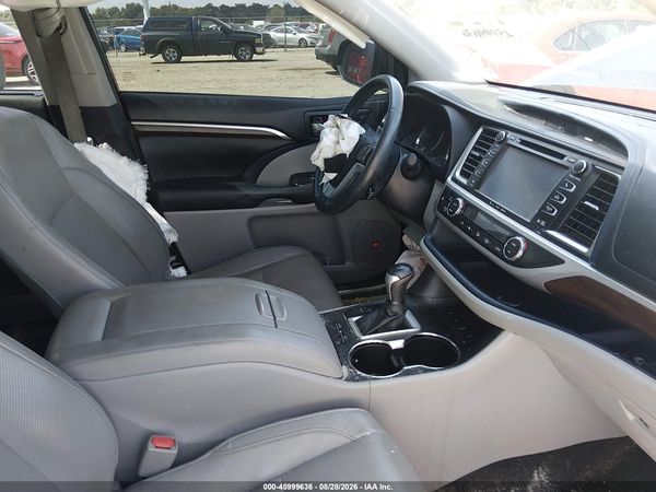 2016 TOYOTA HIGHLANDER LIMITED V6 — I5