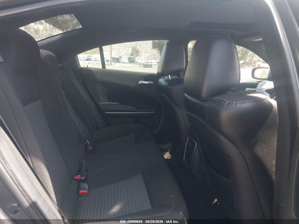 2015 DODGE CHARGER ROAD/TRACK — I8