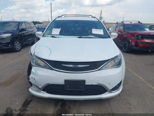2019 CHRYSLER PACIFICA TOURING L — I115