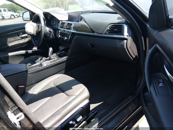2018 BMW 320I — I5