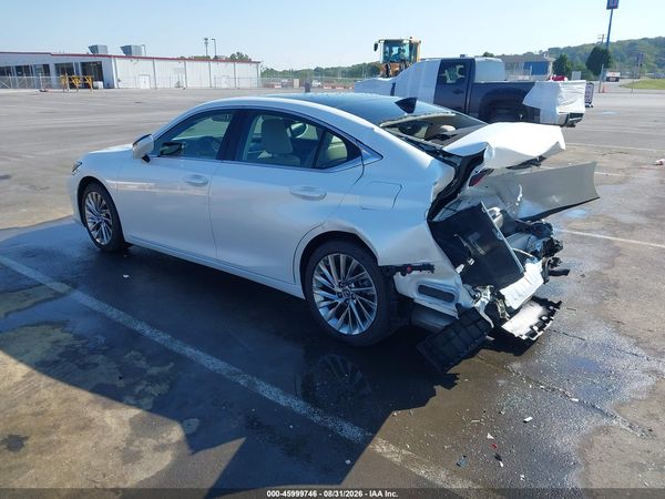 2019 LEXUS ES 350 LUXURY — I3