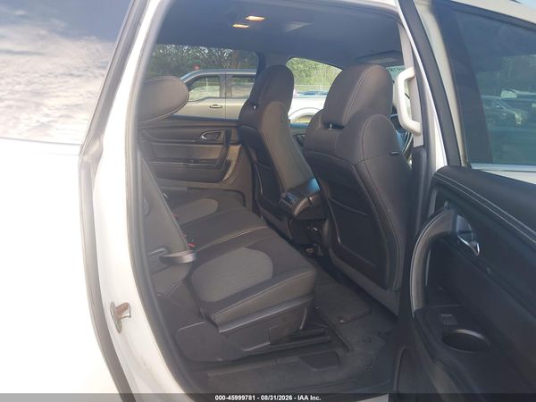 2016 CHEVROLET TRAVERSE 1LT — I8