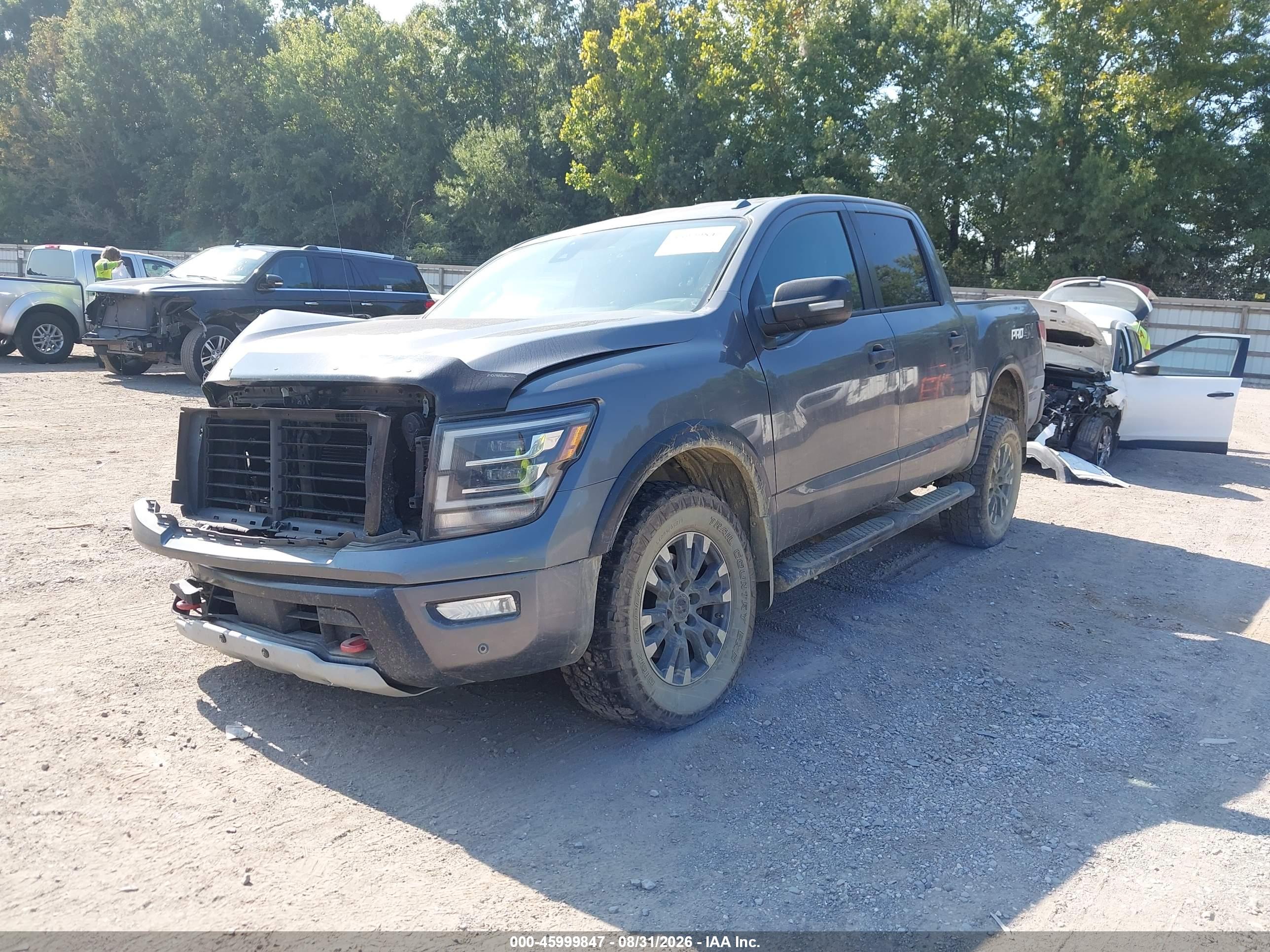 2020 NISSAN TITAN — I2