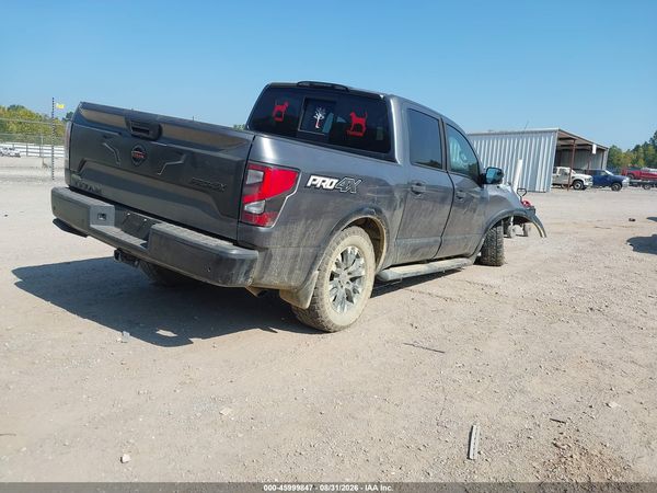 2020 NISSAN TITAN — I4