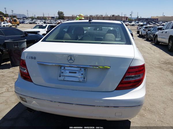 2014 MERCEDES-BENZ C 250 LUXURY