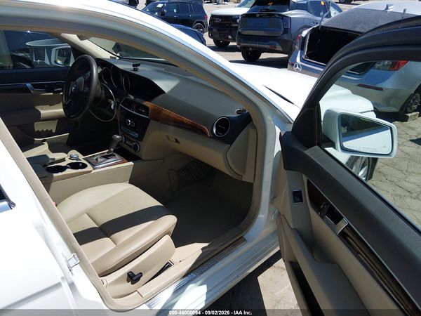 2014 MERCEDES-BENZ C 250 LUXURY