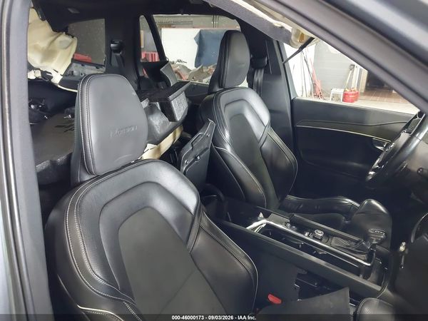 2019 VOLVO XC90 T6 R-DESIGN — I8