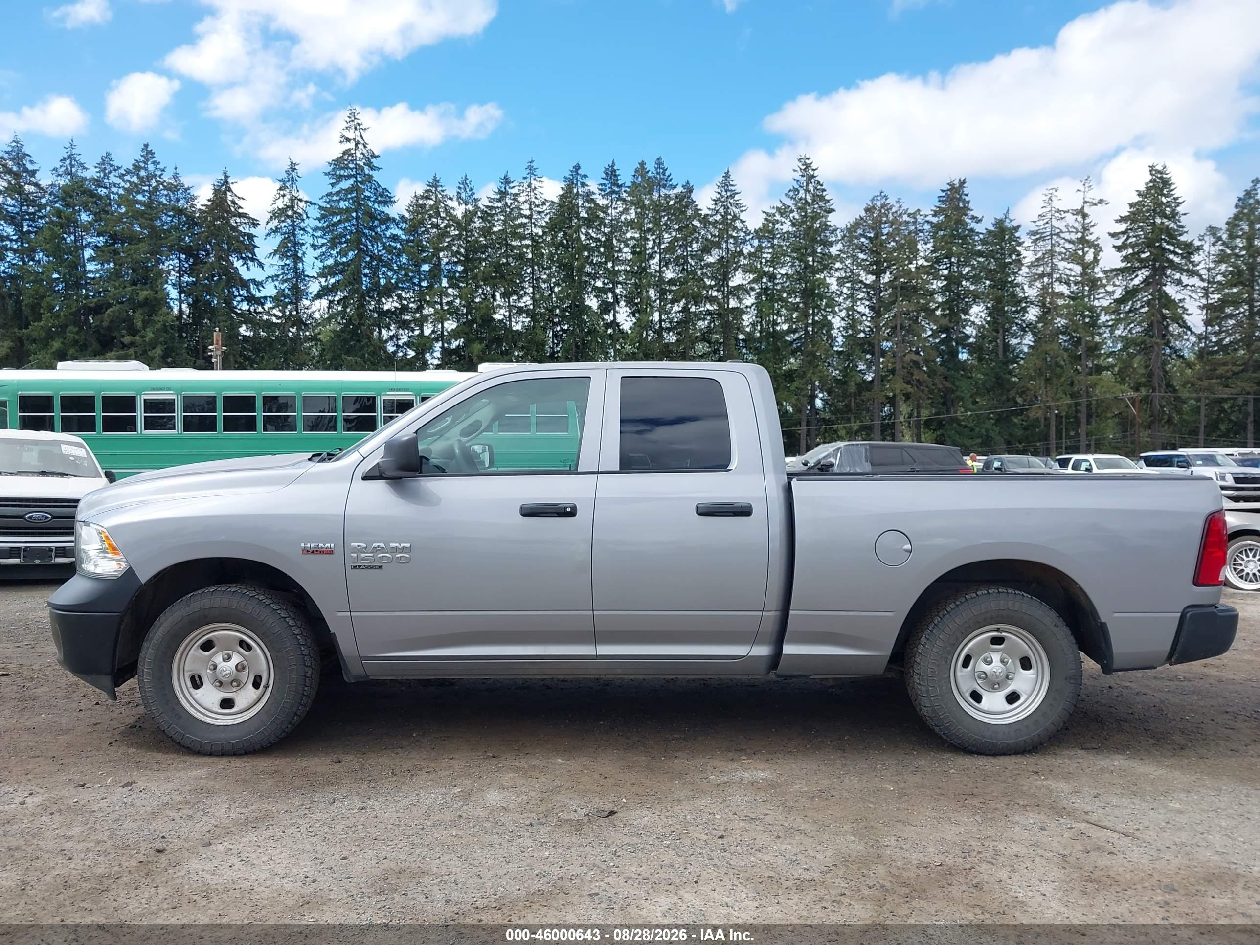 2019 RAM 1500 CLASSIC TRADESMAN  4X4 6'4 BOX