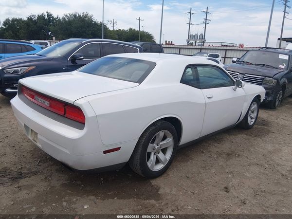 2012 DODGE CHALLENGER SXT — I4
