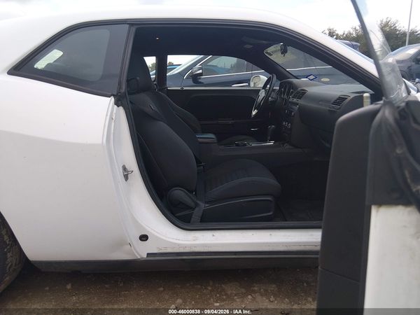 2012 DODGE CHALLENGER SXT — I5