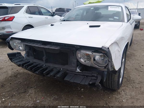 2012 DODGE CHALLENGER SXT — I6