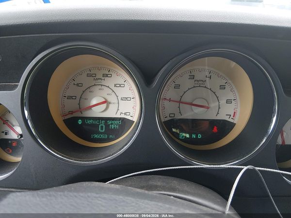 2012 DODGE CHALLENGER SXT — I7