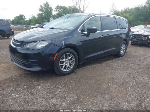 2019 CHRYSLER PACIFICA LX — I2