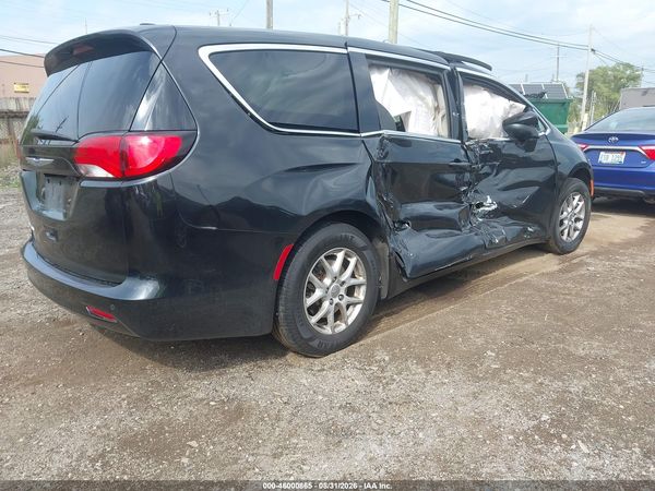 2019 CHRYSLER PACIFICA — I4