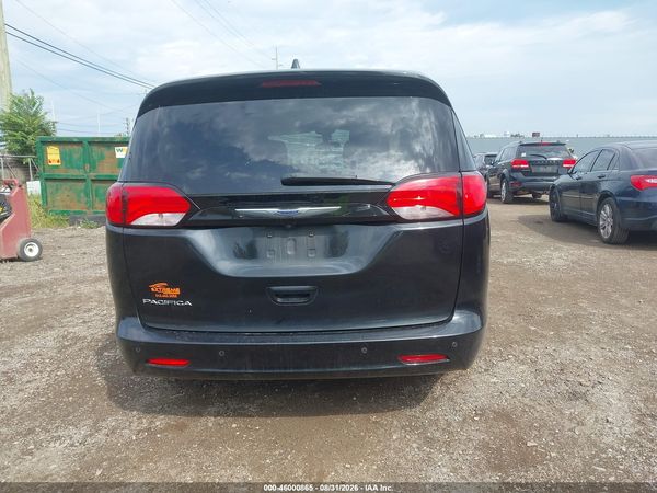 2019 CHRYSLER PACIFICA LX — I119