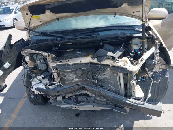2013 TOYOTA SIENNA LE V6 8 PASSENGER — I10