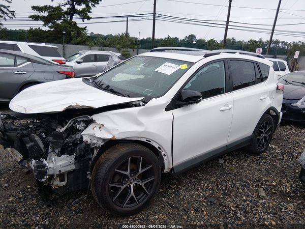 2017 TOYOTA RAV4 SE