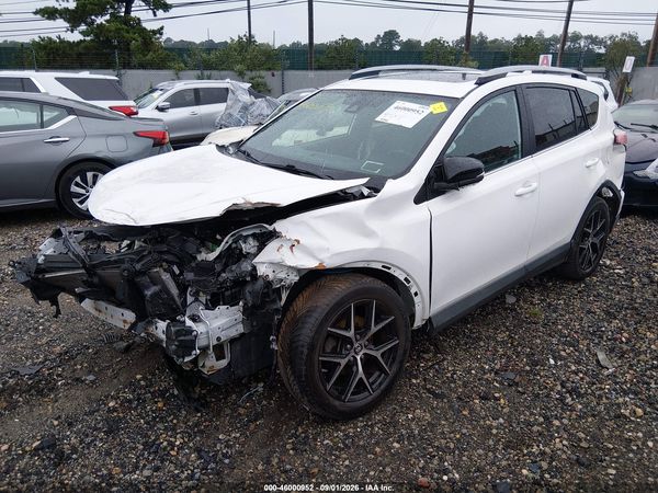 2017 TOYOTA RAV4 SE