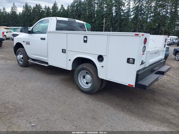 2016 RAM 3500 CHASSIS TRADESMAN/SLT
