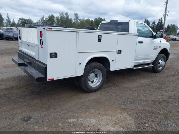 2016 RAM 3500 CHASSIS TRADESMAN/SLT