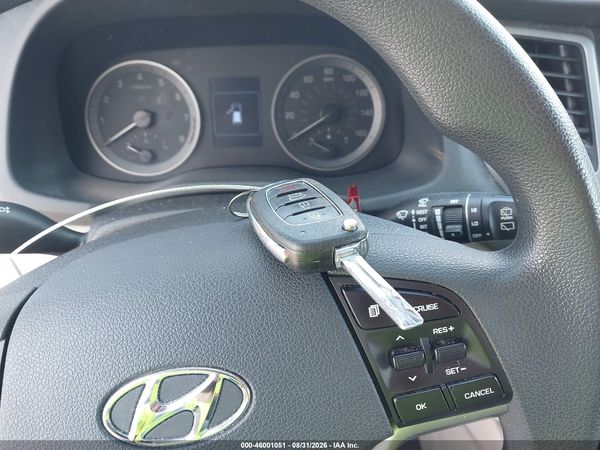 2017 HYUNDAI TUCSON SE — I11