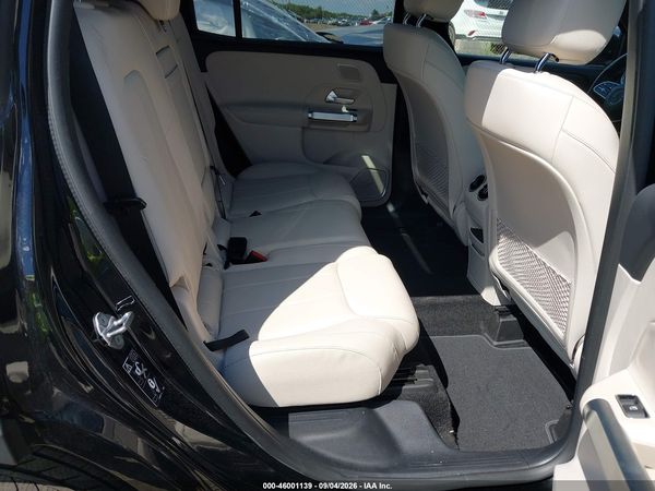 2023 MERCEDES-BENZ GLB 250 4MATIC — I8