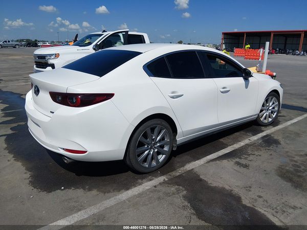 2022 MAZDA MAZDA3 PREFERRED — I4
