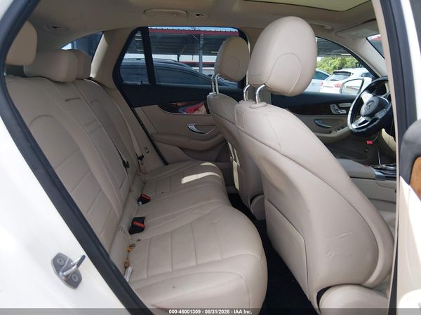 2018 MERCEDES-BENZ GLC 300 GLC300 — I8