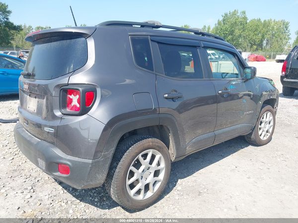 2021 JEEP RENEGADE LATITUDE 4X4 — I4