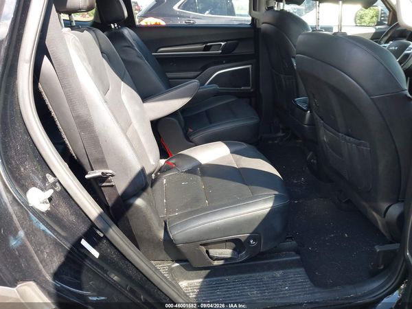 2022 KIA TELLURIDE S — I8