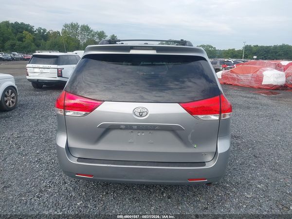 2012 TOYOTA SIENNA LE V6 8 PASSENGER