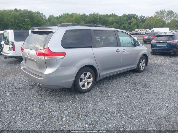 2012 TOYOTA SIENNA LE V6 8 PASSENGER