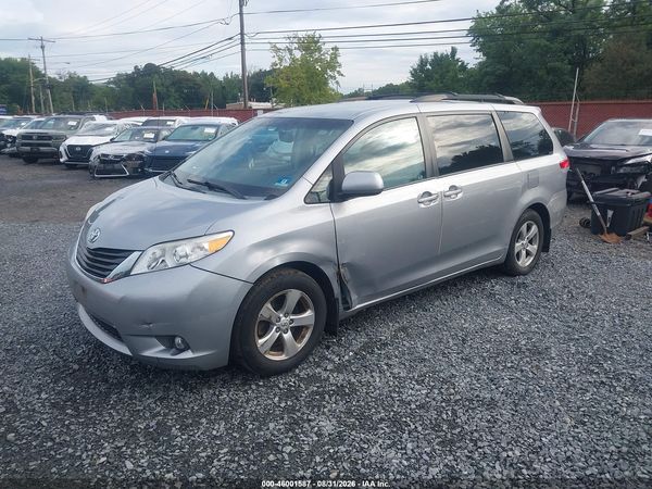 2012 TOYOTA SIENNA LE V6 8 PASSENGER
