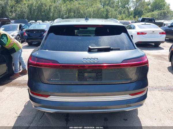 2019 AUDI E-TRON PREMIUM PLUS — I119