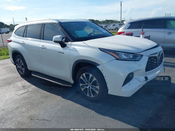 2020 TOYOTA HIGHLANDER HYBRID XLE