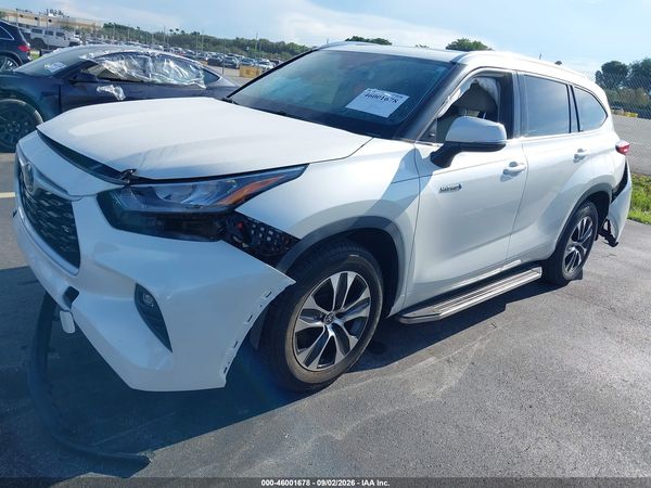 2020 TOYOTA HIGHLANDER HYBRID XLE