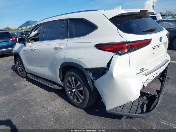 2020 TOYOTA HIGHLANDER HYBRID XLE