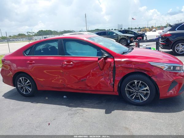 2023 KIA FORTE LXS — I6