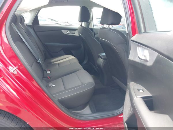 2023 KIA FORTE LXS — I8