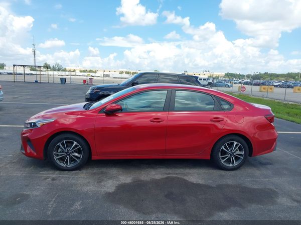 2023 KIA FORTE LXS — I117