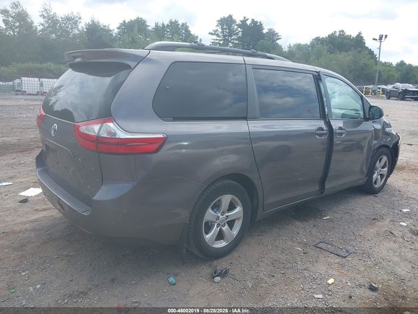 2017 TOYOTA SIENNA LE 8 PASSENGER — I4