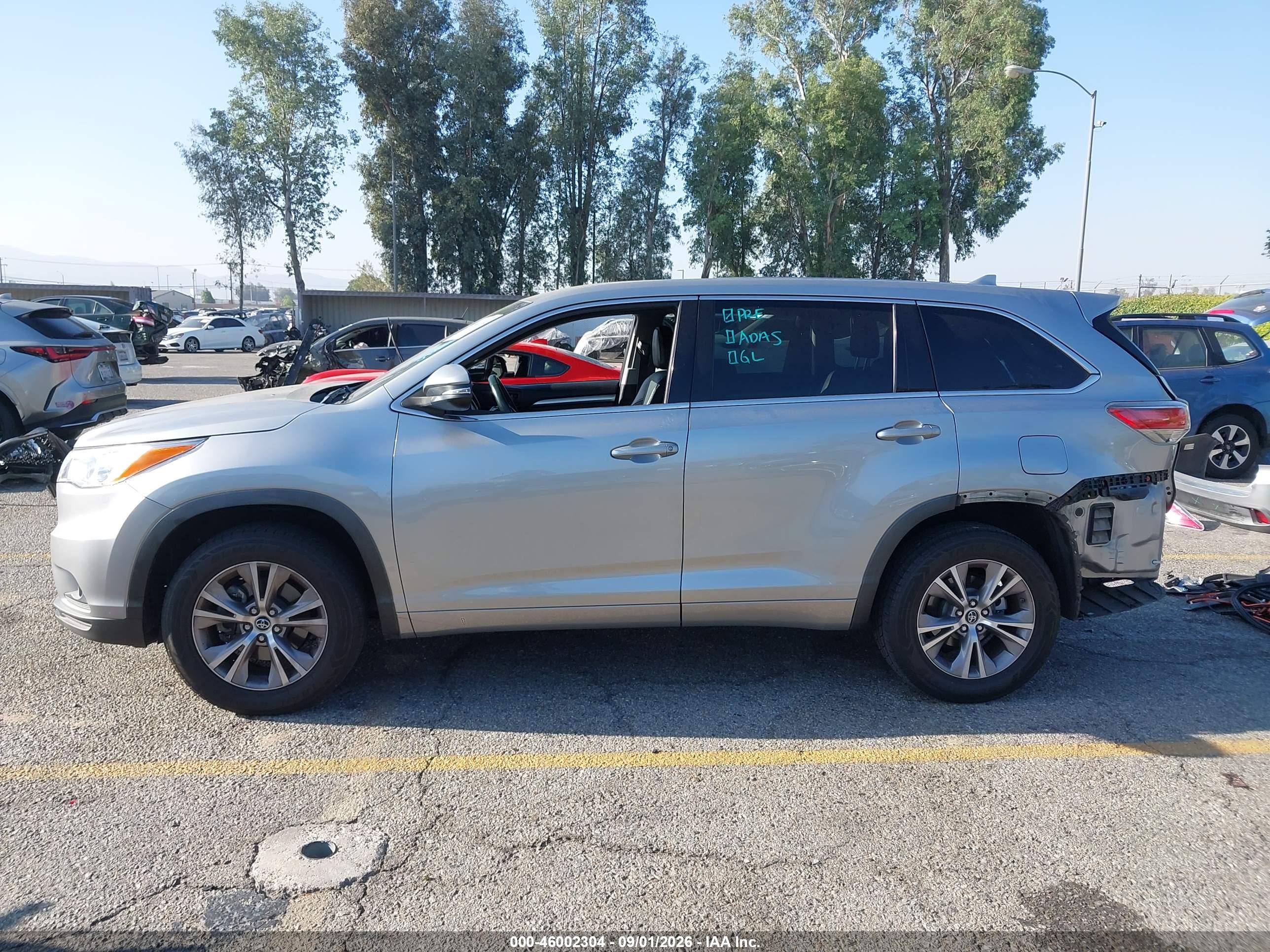 2016 TOYOTA HIGHLANDER LE PLUS V6