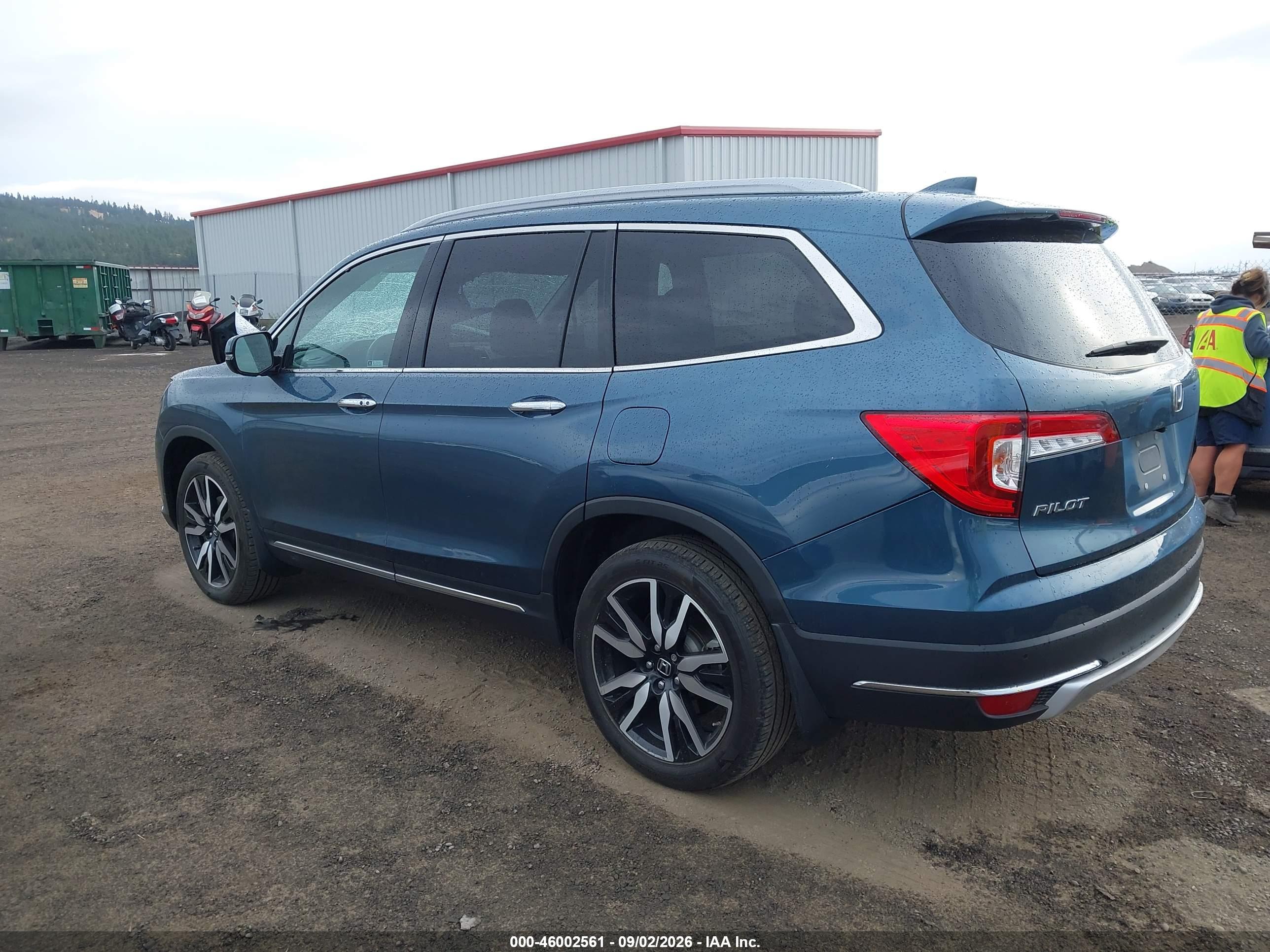 2021 HONDA PILOT AWD TOURING 8 PASSENGER