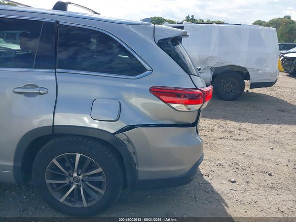 2017 TOYOTA HIGHLANDER XLE