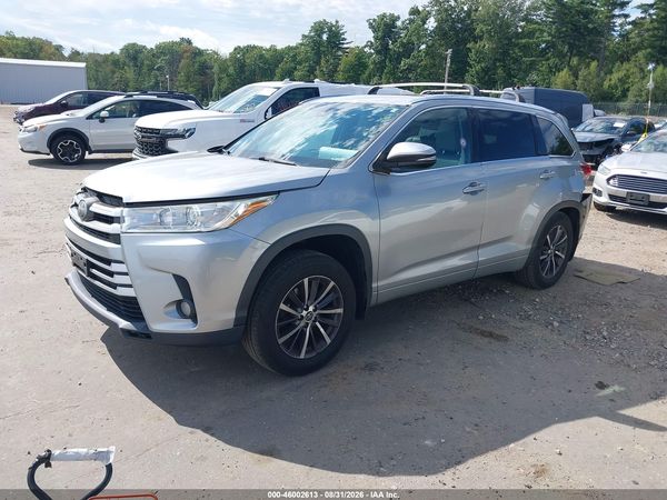2017 TOYOTA HIGHLANDER XLE